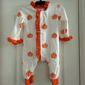 Sugar Bee Ruffle Pumpkin Buttflap Pajamas